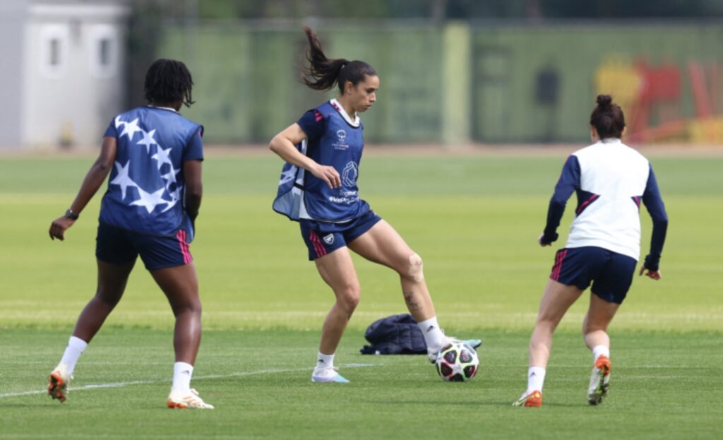 curso fútbol femenino